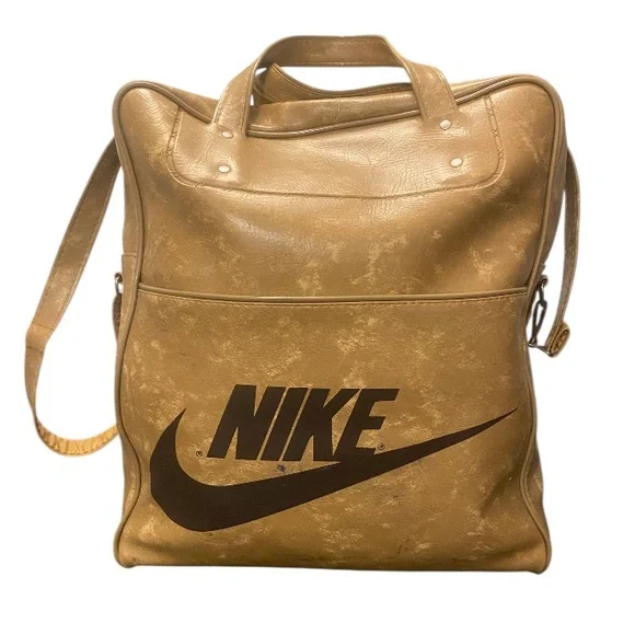 Vintage 1980’s Nike Travelite Shoulder Bag